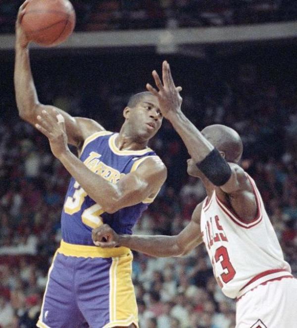 字母哥向世 字母哥向世